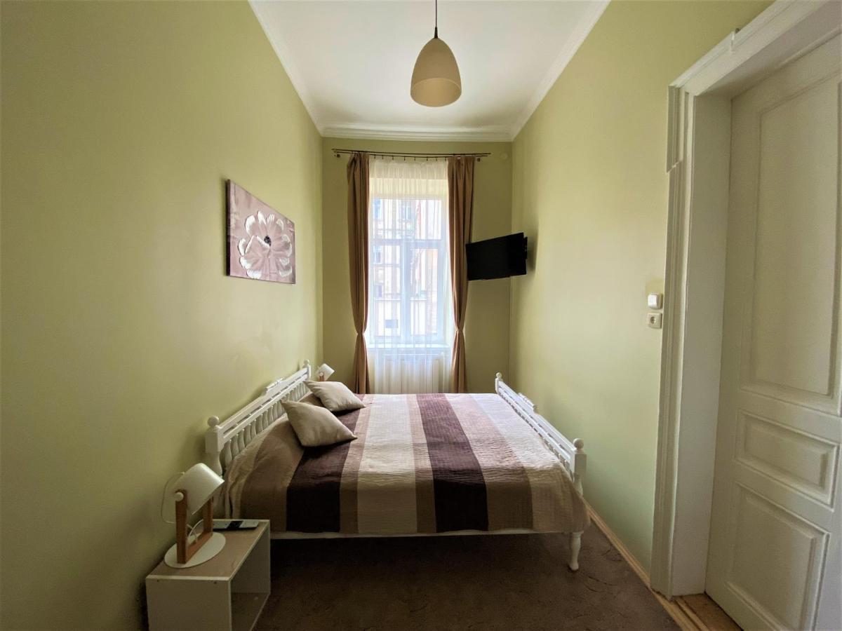 Glorious Apartment Near The Old City Lwów Zewnętrze zdjęcie